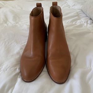 Madewell Carina Booties in English Saddle